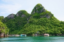 What is the best time to visit Halong Bay?